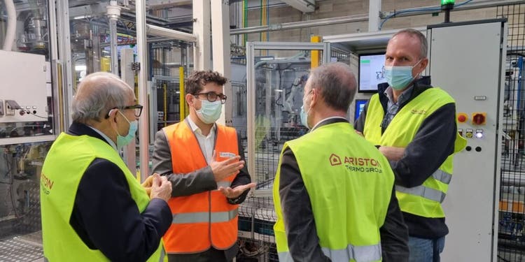 Il CNR in visita nelle Marche: “imprese eccellenti, ma serve innovazione”.